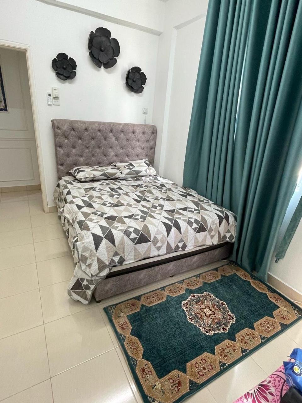Driff Homestay 3Bedroom With Aircond 50M To Night Market Wakaf Che Yeh โกตาบารู ภายนอก รูปภาพ